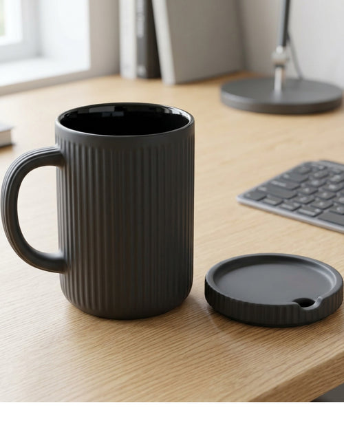 Vaid Tall Stoneware Coffee Mug with Ceramic Lid 15 fl oz Charcoal - Lifestyle view